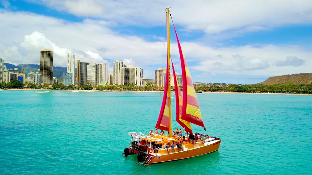 Waikiki Afternoon Sailboat Catamaran Booze Cruise